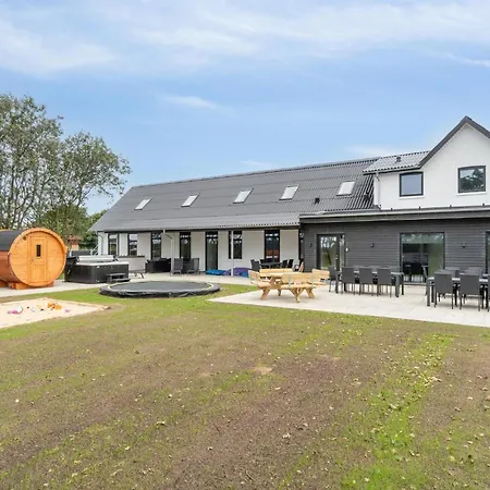 In With Sauna Prázdninový dům