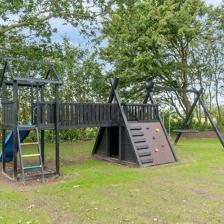 Дом отдыха In With Sauna