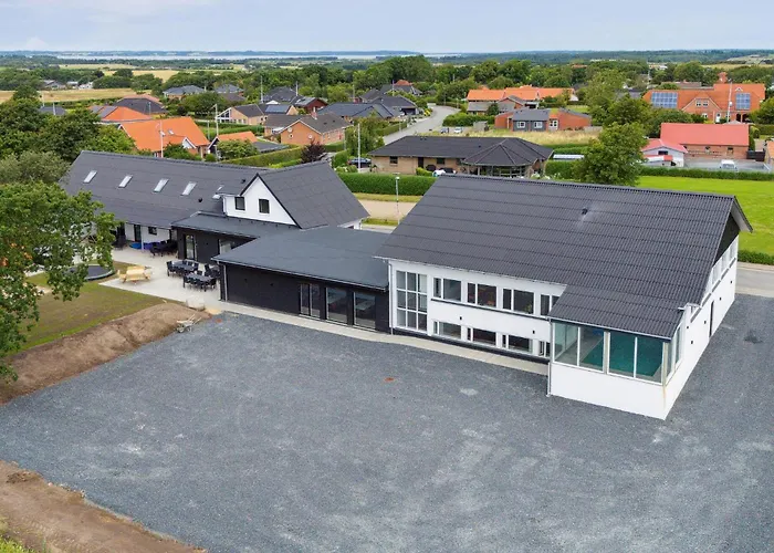 Сasa de vacaciones In With Sauna *